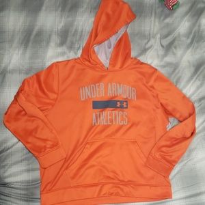 Under Armour size youth xl